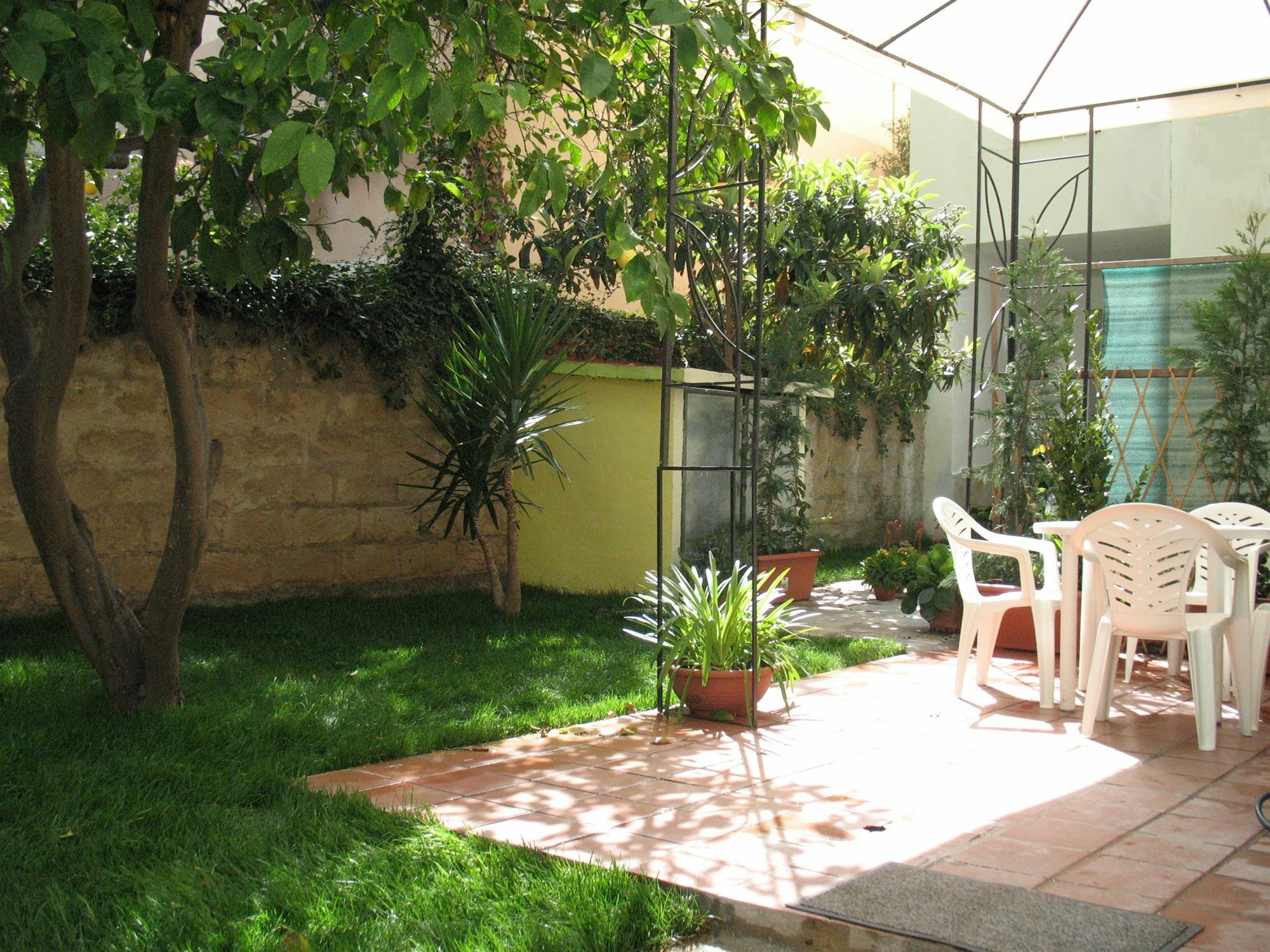 Bed and Breakfast Il Giardinetto Alghero Exterior foto